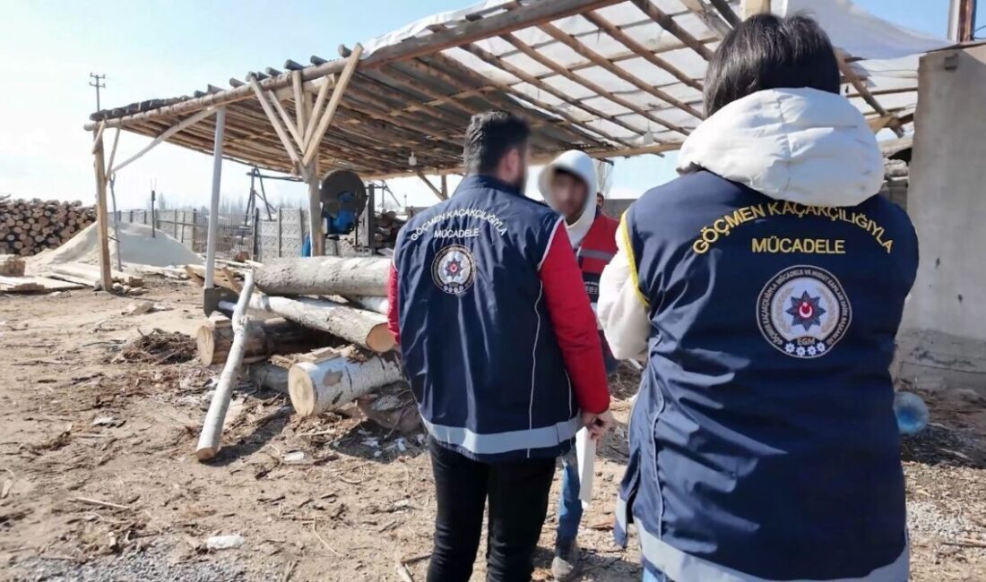 Iğdır’da Düzensiz Göçmen Çalıştıran 15 İşyerine Büyük Operasyon Yapıldı Iğdır'da görevliler, çalışma izni olmayan 14 Afgan göçmenin çalıştırıldığı 15