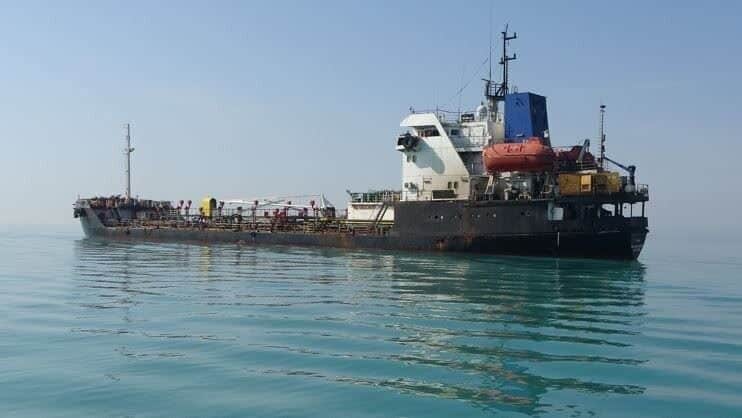 İran, Basra Körfezi'nde 3 milyon litreden fazla kaçak akaryakıt taşıyan