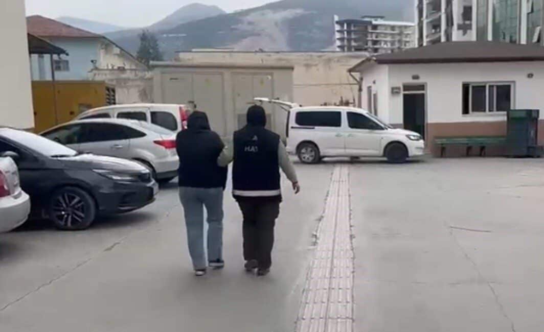 İskenderun’da Fuhuş Yapan İki Kişiye İdari İşlem Uygulandı Hatay'ın İskenderun ilçesinde, 17 Mart'ta yapılan denetimlerde C.G. ve S.K.