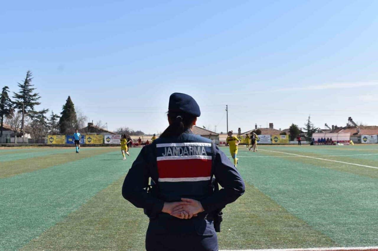 Eskişehir'de Eskişehirspor Kadın Futbol Takımı ile Denizli Sulatanlar Spor arasında