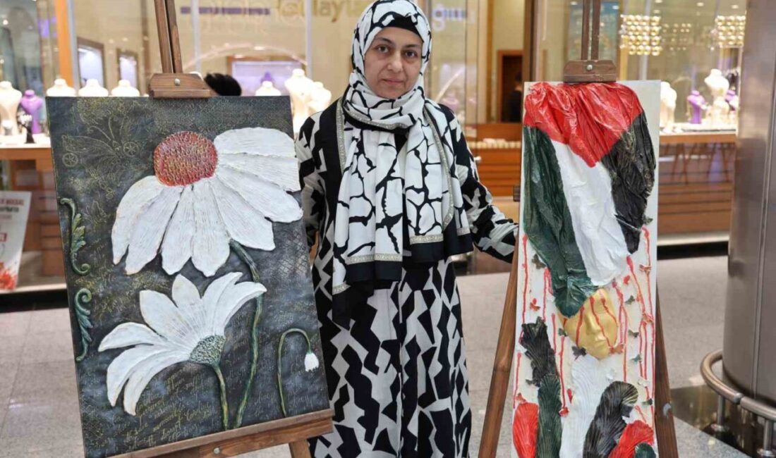 Kanser Hastası Öğretmen Şebnem Gökmen, Resim Sergisinden Elde Ettiği Geliri Gazze’ye Bağışladı Diyarbakır'da kanser tedavisi gören öğretmen Şebnem Gökmen, 22 eserle düzenlediği