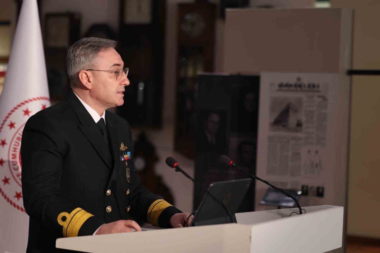 Milli Savunma Bakanlığı, CHP Genel Başkanı Özgür Özel’e karşı Kara