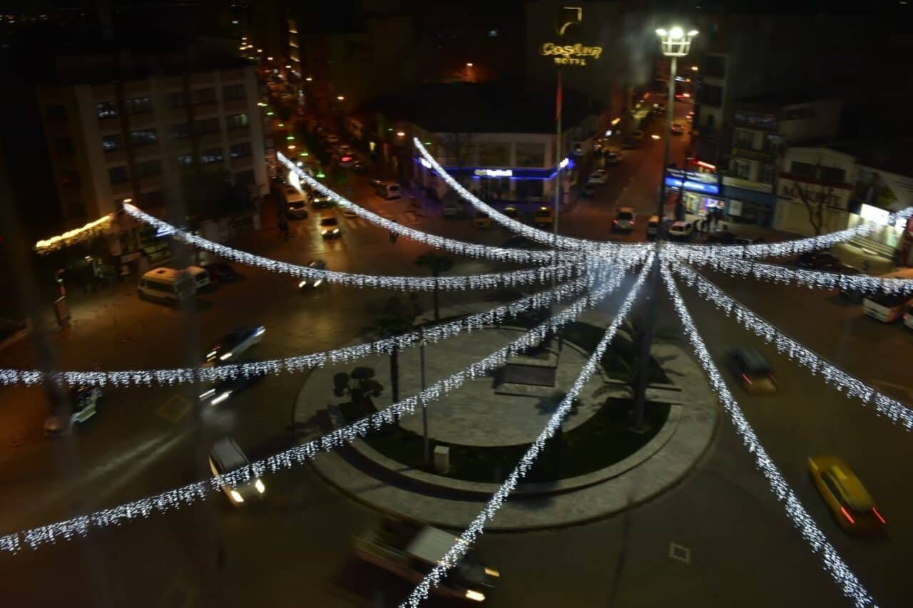 Karacabey Belediyesi Destek Hizmetleri Müdürlüğü, 2023'te yoğun faaliyetlerle ilçenin bakım