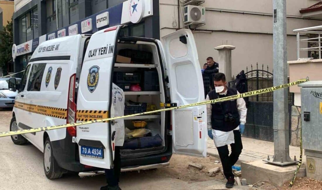 Karaman’da 23 yaşındaki gencin kaybolmasının ardından apart dairesinde cesedi bulundu. Karaman'da 23 yaşındaki Emre Sarı, kaldığı apart dairede ölü bulundu.