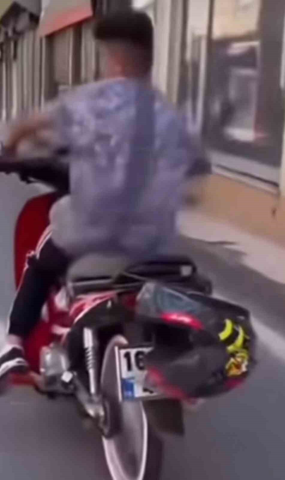 Bursa'nın Osmangazi ilçesinde, ehliyetsiz olduğu öne sürülen bir motosiklet sürücüsü,