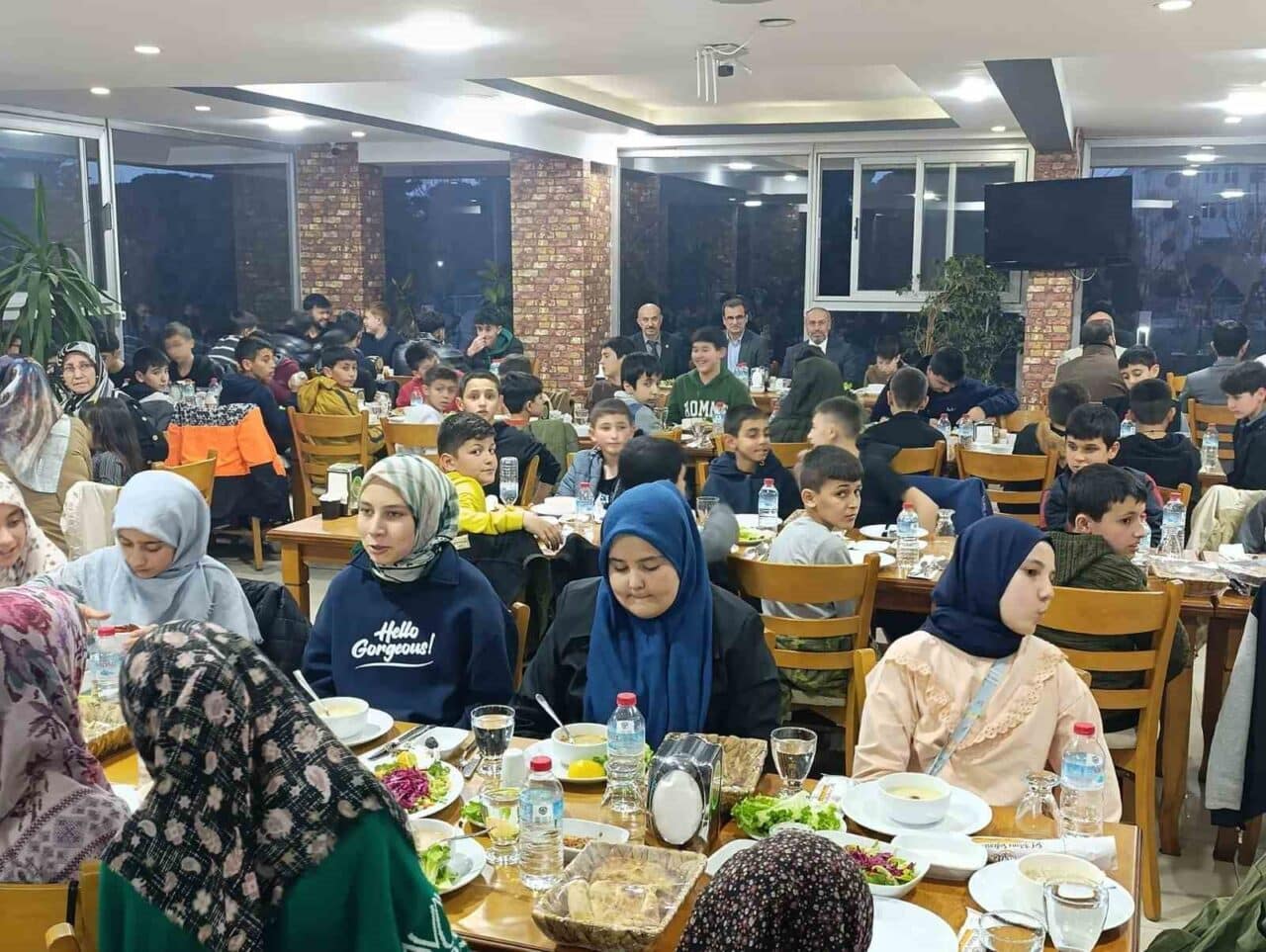 Manisa'nın Salihli ilçesi Kaymakamı Ali Güldoğan, Ramazan dolayısıyla Kur’an Kursu