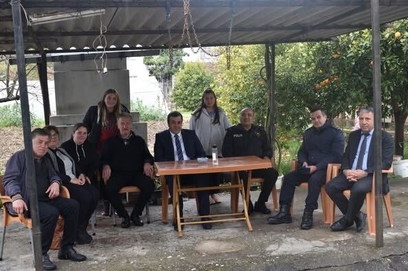 Dalaman Kaymakamı Mesut Yakuta, Merç ve Nazlı Ailelerini Evinde Ziyaret Ederek Talep ve Sağlıklarını Dinledi Dalaman Kaymakamı Mesut Yakuta, Atakent Mahallesi'nde Merç ve Nazlı ailelerini