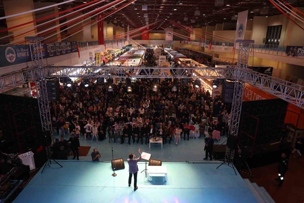 Kayseri Büyükşehir Belediye Başkanı Dr. Memduh Büyükkılıç, Ramazan boyunca çeşitli