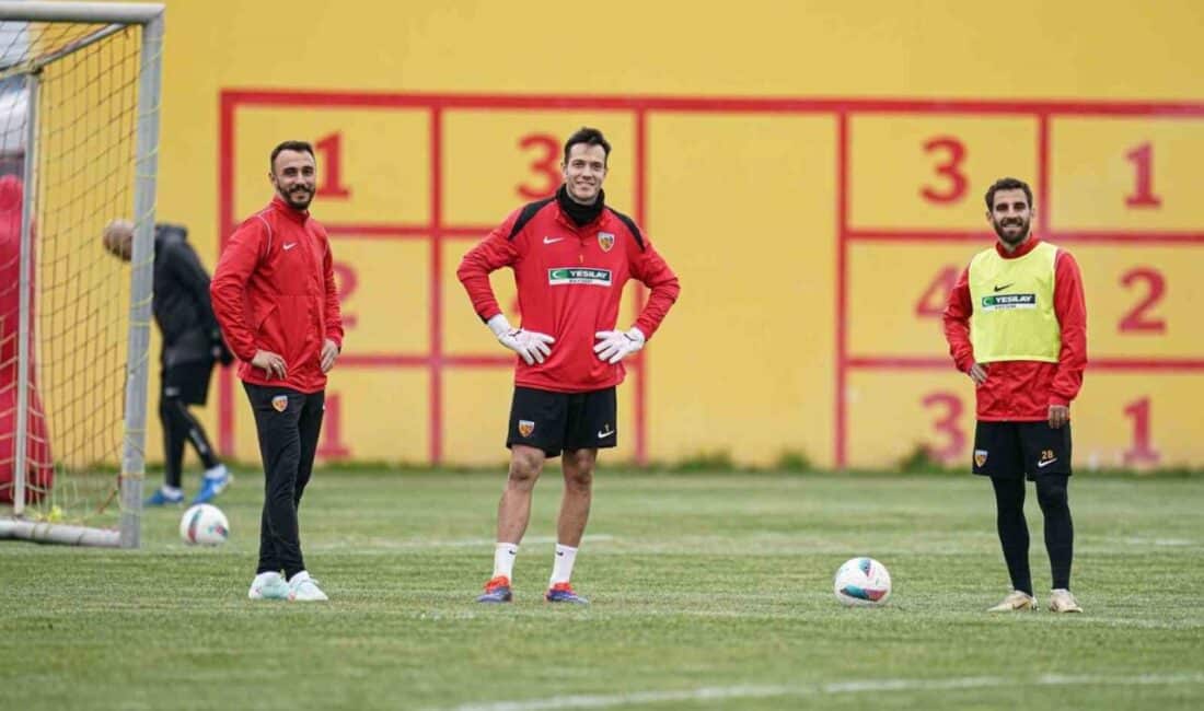 Kayserispor, Hatayspor Maçında 3 Puan Hedefliyor Kayserispor, 29. haftada Hatayspor ile oynayacağı maçı kazanmayı hedefliyor. Kaptan
