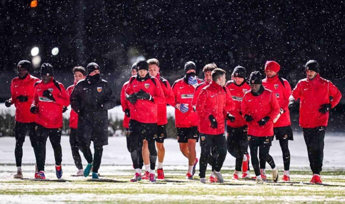 Kayserispor, Hatayspor Maçına Hazırlık İçin İdmanlara Başladı Kayserispor, Hatayspor maçı öncesi idmanlara tekrar başladı. Teknik direktör Sergej