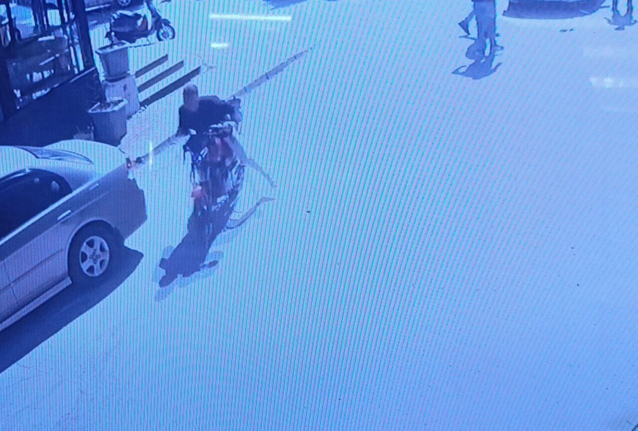 Antalya'da yaşanan bir trafik kazasında, başından yaralanan motosiklet sürücüsü Muhammed