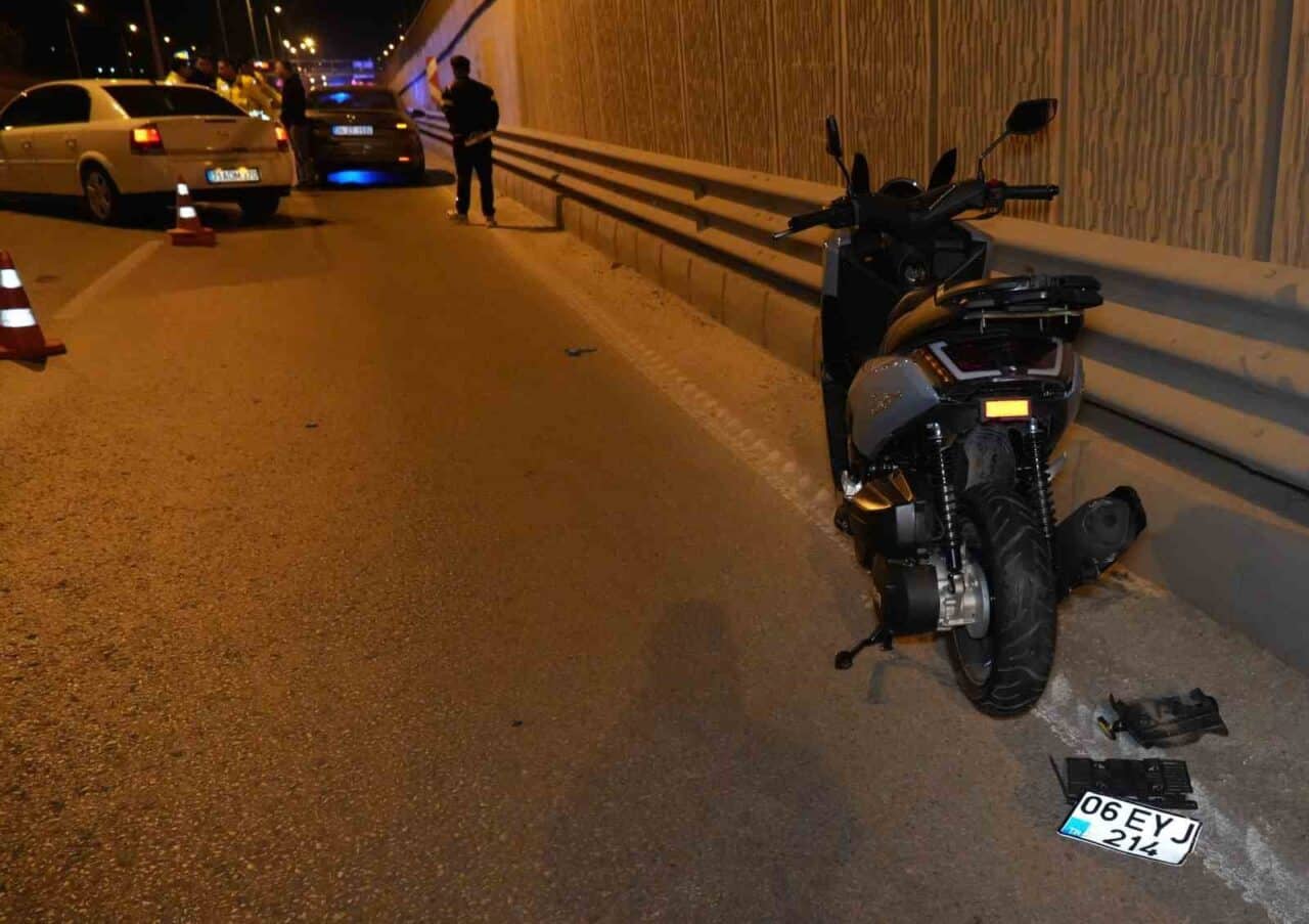 Kırıkkale'de otomobilin motosiklete çarpması sonucu T.Ö. ve H.D. yaralandı. Kaza,