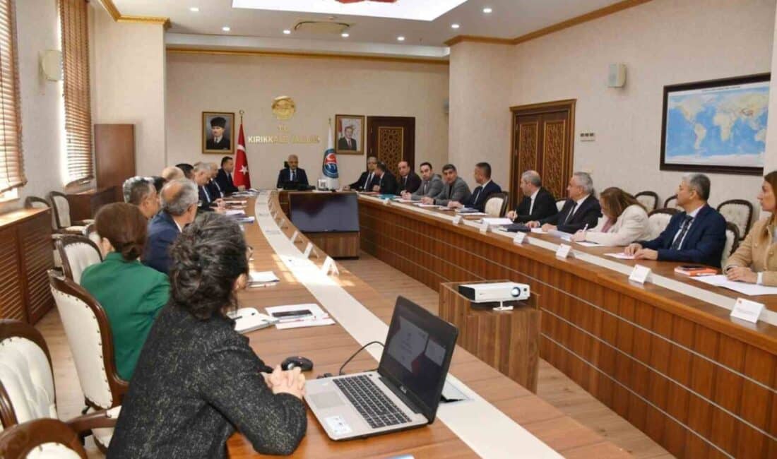 Kırıkkale’de Su Kaynakları ve Tarımsal Sulama Sistemleri Üzerine Kritik Değerlendirmeler Yapıldı Kırıkkale İl Su Kurulu Toplantısı, Vali Mehmet Makas başkanlığında yapıldı.