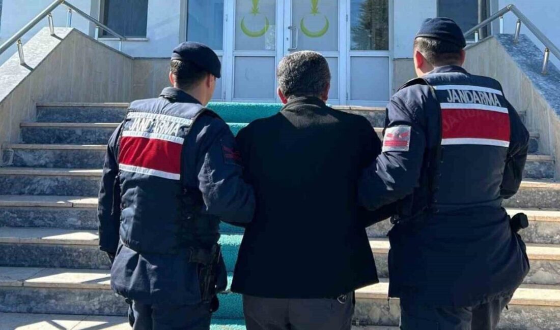 Kırıkkale’de Zimmet Suçundan Hakkında Hapis Cezası Bulunan Şahıs Yakalandı Kırıkkale'de jandarma, zimmet suçundan 8 yıl 9 ay 22 gün