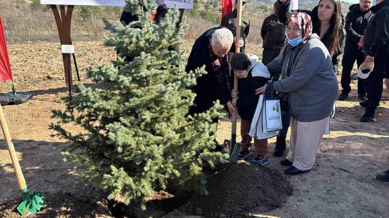 Kırklareli'nin Erikler köyünde, 21 Mart Dünya Ormancılık Günü ve Down