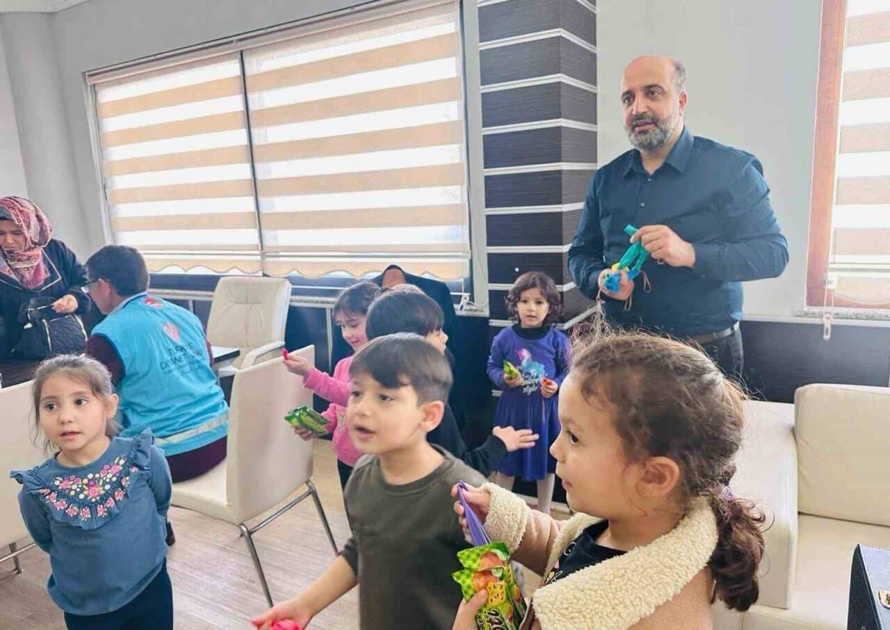 Mersin’in Bozyazı ilçesindeki 4-6 Yaş Kur’an Kursu öğrencileri, harçlıklarıyla Gazze'ye