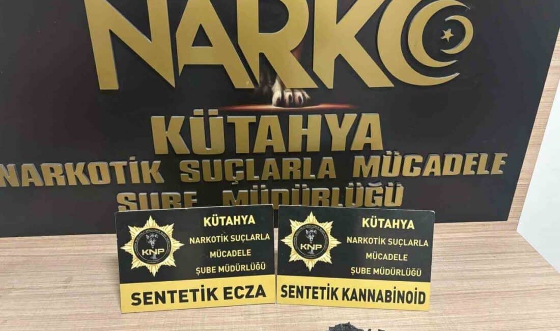 Kütahya’da Uyuşturucu Ticareti Yapan 2 Şüpheli Tutuklandı Kütahya'da uyuşturucu ticareti iddiasıyla gözaltına alınan A.K. ve K.K., mahkemece