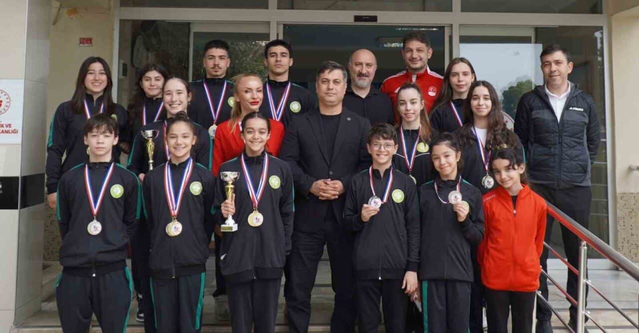 Manisa Gençlik ve Spor İl Müdürü Yunus Öztürk, Fransa'daki Aquae