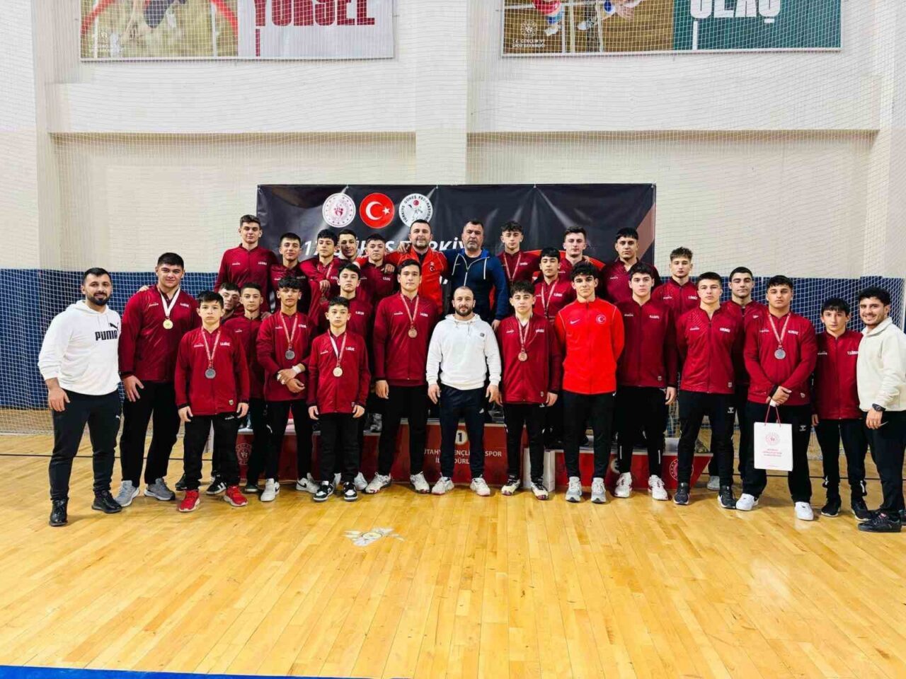 Manisa Güreş Eğitim Merkezi sporcuları, Kütahya'daki U17 Grekoromen Güreş Türkiye