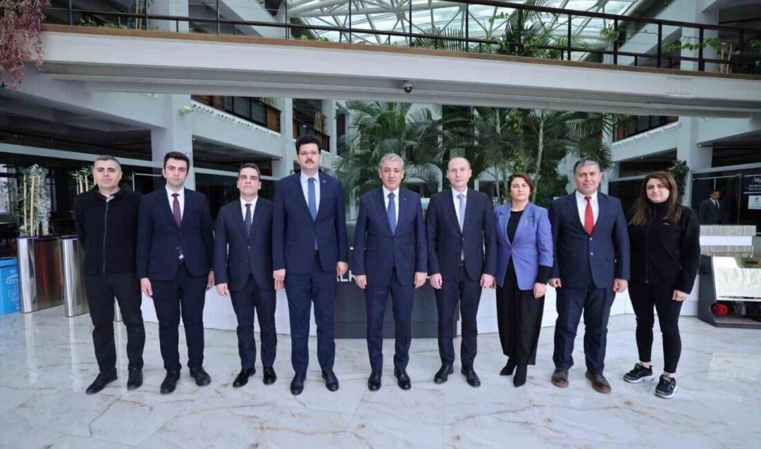 Mardin Valisi Tuncay Akkoyun, Dicle Kalkınma Ajansı’nı Ziyaret Etti ve Projeleri İnceledi Mardin Vali ve Büyükşehir Belediye Başkan Vekili Tuncay Akkoyun, Vali