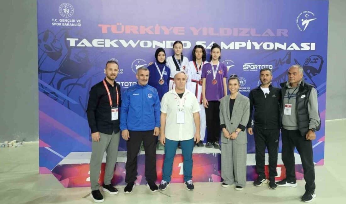 Düzceli Melike Acar, Yıldızlar Türkiye Taekwondo Şampiyonasında Bronz Madalya Kazandı Düzce'den Melike Acar, Antalya'da düzenlenen Yıldızlar Türkiye Taekwondo Şampiyonası'nda 2