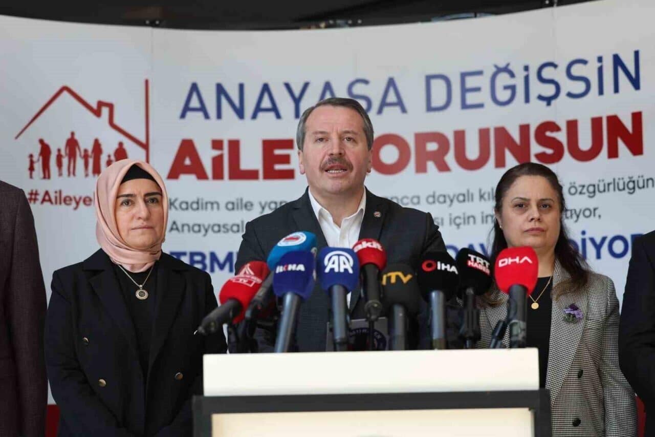 Memur-Sen Genel Başkanı Ali Yalçın, aile yapısının korunması için Anayasa'nın