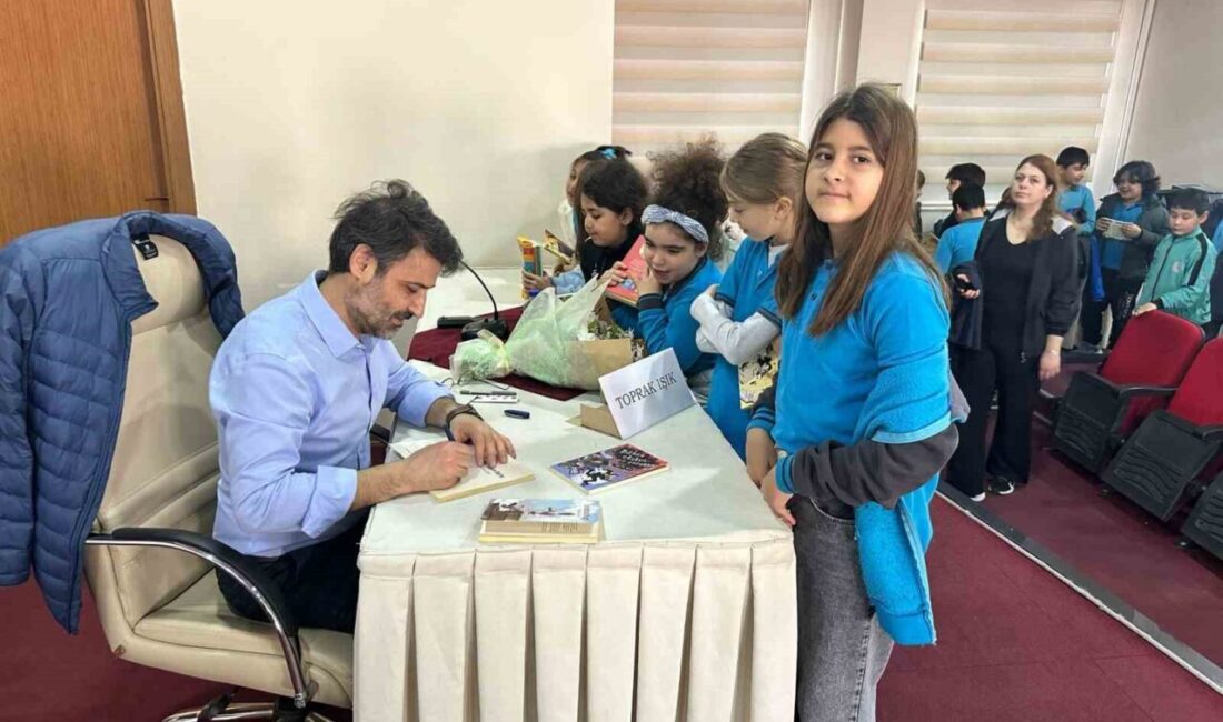 Menteşe’de Kitap Okuma Etkinlikleri, Yazar Toprak Işık ile Devam Ediyor Muğla'nın Menteşe ilçesinde Dumlupınar ve Yeşilyurt İlkokulları, yazar Toprak Işık