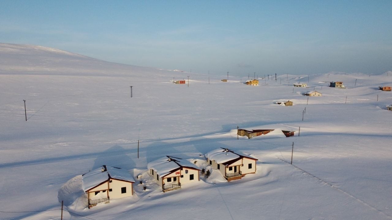 Meteoroloji, Bayburt'ta çığ, don ve buzlanma riskiyle ilgili uyarıda bulundu.