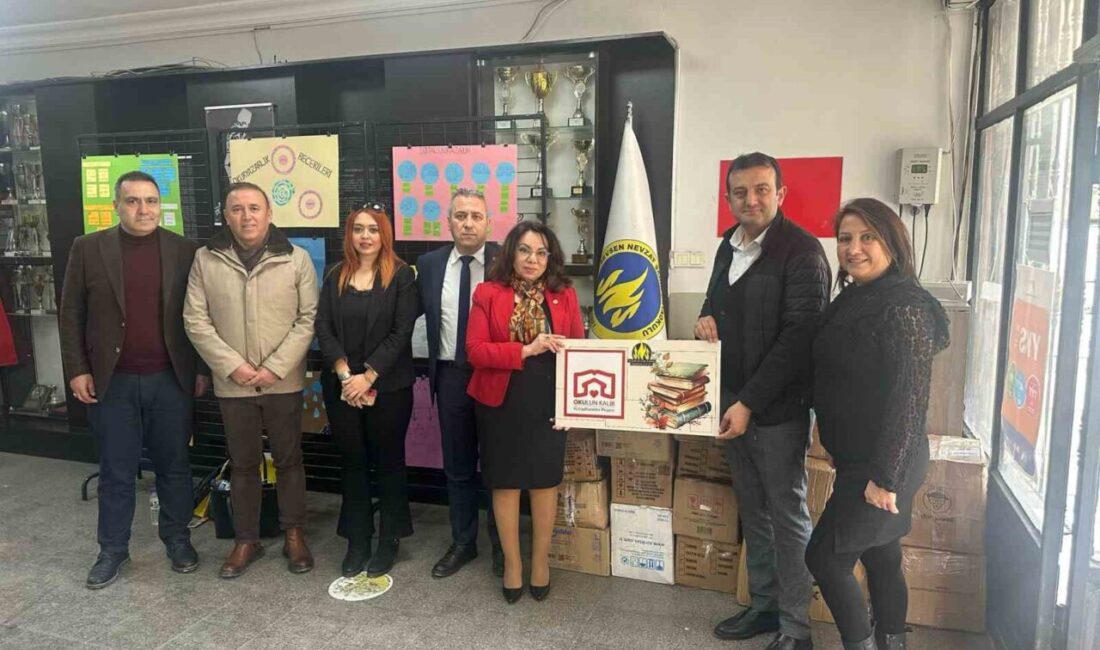 Hatay’daki Devlet Okuluna 3 Bin Kitap Bağışlandı Hatay'daki Selim Nevzat Şahin Anadolu Lisesi kütüphanesine, Doğru İnsanlar Dayanışma