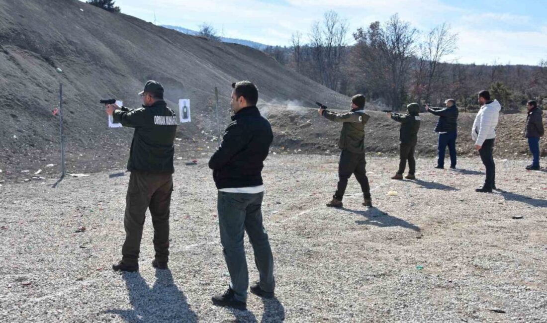 Beyşehir’de Orman Muhafaza Memurlarına Silah Kullanımı Eğitimi Verildi Konya'nın Beyşehir ilçesinde orman muhafaza memurlarına yönelik, silah kullanımı ve