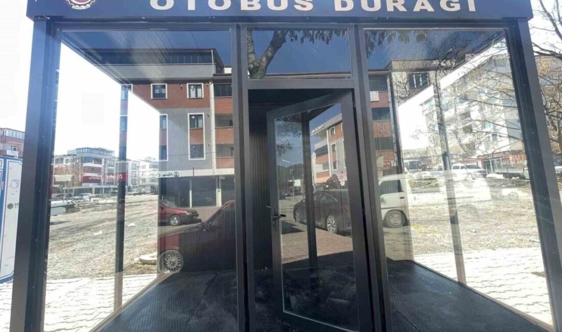 Osmaneli’de Kış Aylarında Toplu Taşımayı Konforlu Hale Getiren Yeni Duraklar Açıldı Osmaneli Belediye Başkanı Bekir Torun, kış aylarında vatandaşların toplu taşıma