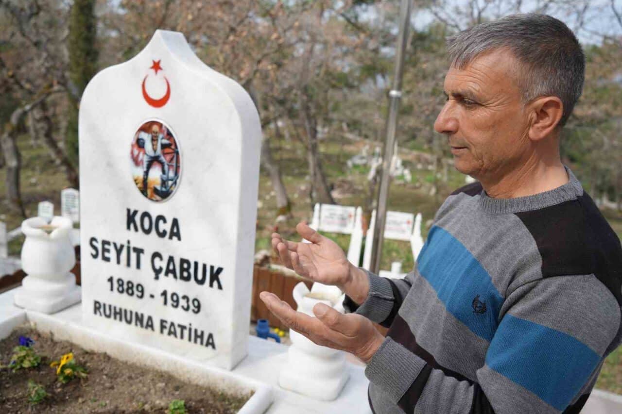 Çanakkale Destanı'nın kahramanı Koca Seyit'in torunu Muhammed Çabuk, dedesinin savaş