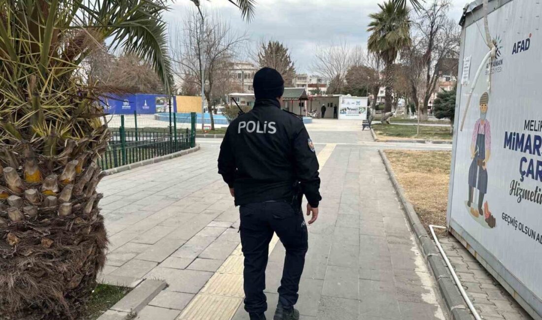 Adıyaman’da Parklarda Güvenlik Denetimleri Sıklaştırıldı Adıyaman'da polis ekipleri, vatandaşların parklarda daha güvenli vakit geçirmesi için