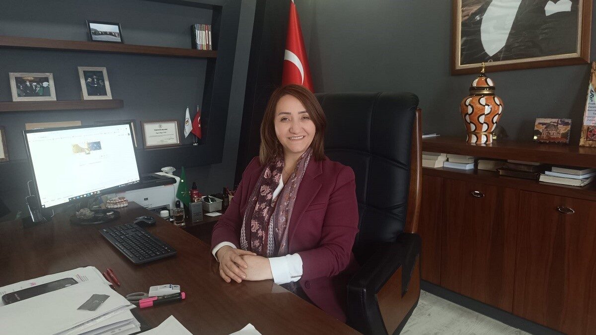Pazaryeri Belediye Başkanı Zekiye Tekin, İstanbul Bezmialem Vakıf Üniversitesi Hastanesi’nde