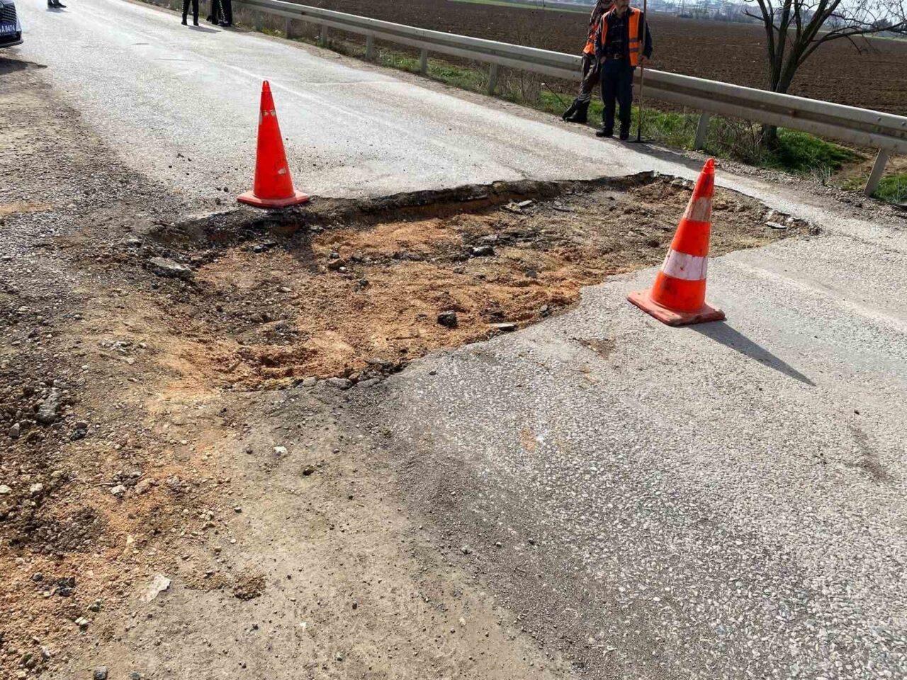Bursa'nın Yenişehir ilçesinde ehliyetsiz motosiklet süren 17 yaşındaki İ.E.A., polisten