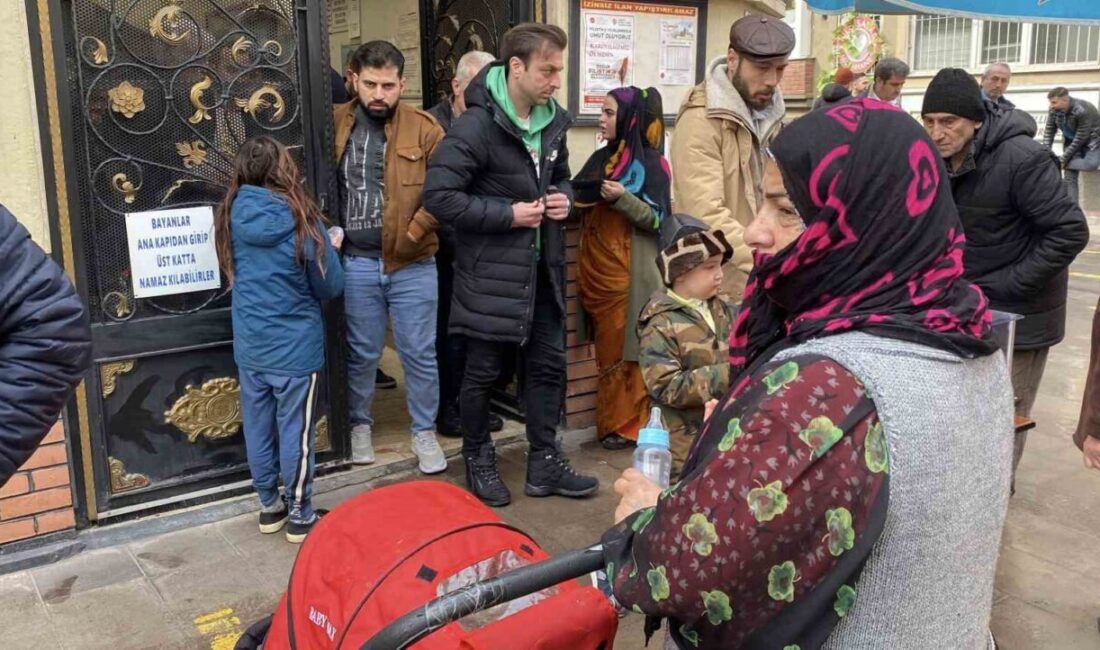 Ramazan Ayında Eskişehir’de Dilencilik Yasağına Rağmen Artan Rahatsız Edici Durumlar Eskişehir'de Ramazan ayının başlamasıyla dilenciler cami önlerinde artış gösterdi. 11