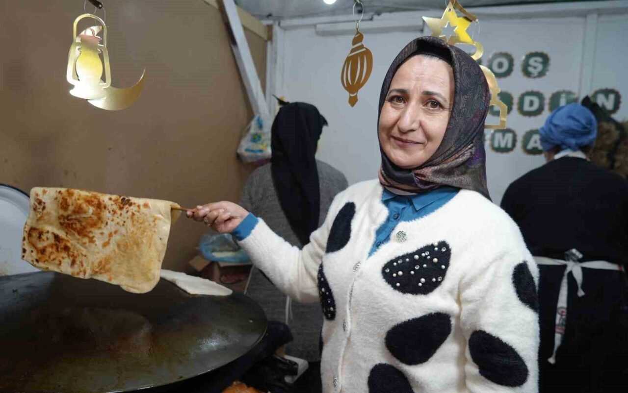 Kırıkkale'de kurulan Ramazan Sokağı, nostaljik bir atmosferde eğlence ve yöresel
