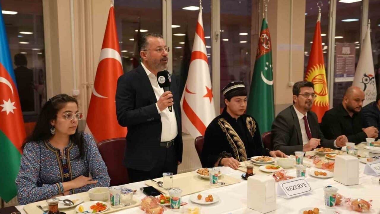 Karabük Üniversitesi'nde Rektör Prof. Dr. Fatih Kırışık, Türk dünyasından gelen