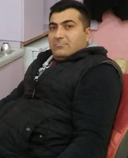 Karabük’te Hastane Çalışanı Mustafa Hanay, Evinde Hayatına Son Verdi Karabük Eğitim ve Araştırma Hastanesi çalışanı 39 yaşındaki Mustafa Hanay,