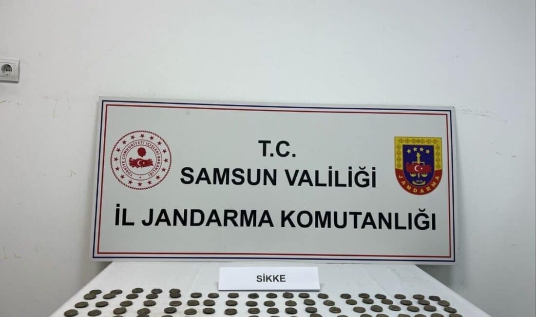 Samsun’da jandarma operasyonu: 138 tarihi sikke ele geçirildi Samsun'da jandarma, Y.B. (56) isimli kişinin tarihi eser kaçakçılığı yaptığını