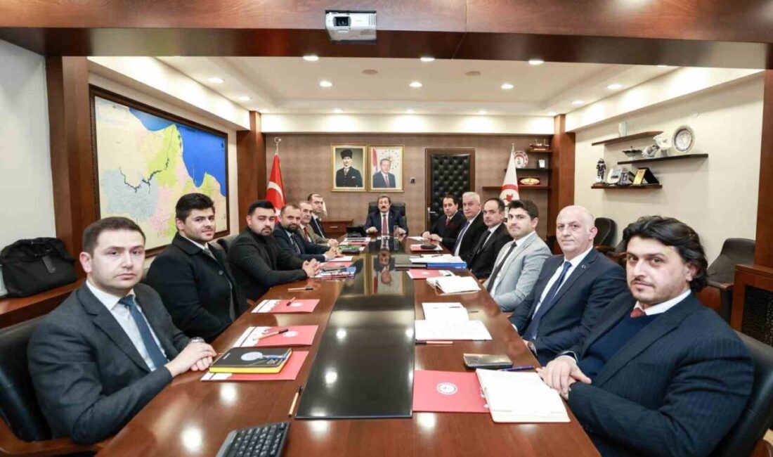 Samsun’un Organize Sanayi Bölgelerinde 16 Bin 722 Çalışan İstihdam Ediliyor Samsun'daki organize sanayi bölgelerinde toplam 16.722 çalışan bulunuyor, bunların 3.712’si