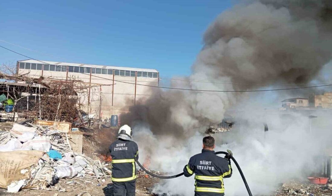 Siirt’teki Hurdalıkta Çıkan Yangın İtfaiye Tarafından Kontrol Altına Alındı Siirt'te Doğan Mahallesi'nde bir hurdalıkta çıkan yangın, itfaiye ekiplerinin zamanında