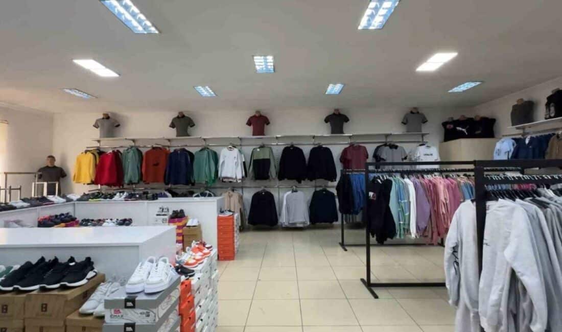 Sincan’da Yarım Elma Hayır Çarşısı ile 885 Çocuğa Bayram Hediyesi Dağıtıldı Sincan Belediyesi, Yarım Elma Hayır Çarşısı aracılığıyla 885 çocuğa bayramlık