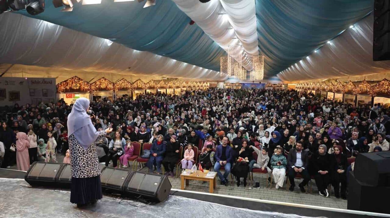 Sultangazi Belediyesi, Ramazan etkinlikleri çerçevesinde Uzman Aile Danışmanı Saliha Erdim'i