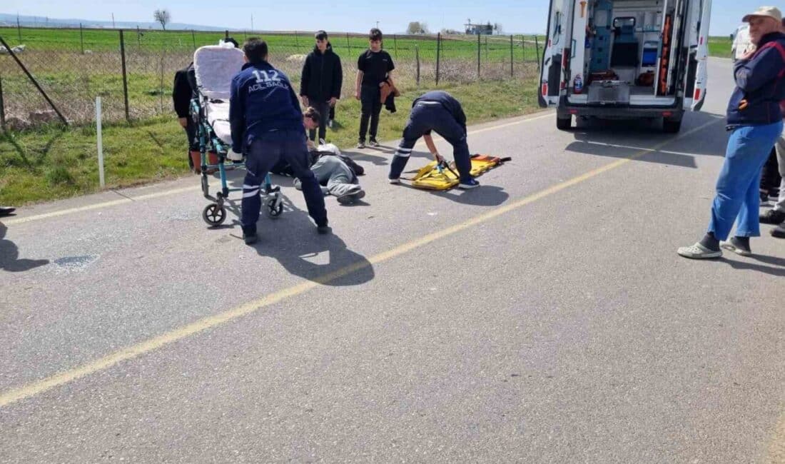 Edirne İpsala’da trafik kazası: 1 kişi ağır yaralı olarak hastaneye kaldırıldı Edirne'nin İpsala ilçesindeki trafik kazasında motosiklet sürücüsü N.F. ağır yaralandı.