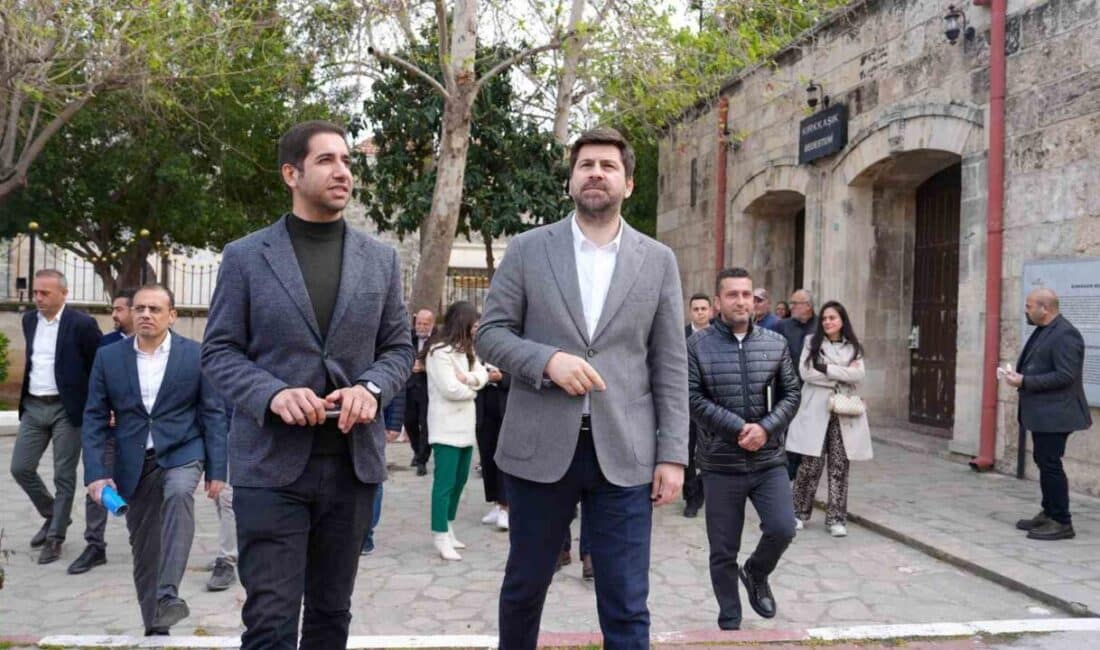 Tarsus Belediyesi, Turizmde Altın Elma ile Şehrin Potansiyelini Artırmayı Hedefliyor Tarsus Belediyesi, uluslararası turizmde şehrin değerini artırmak için önemli projeler