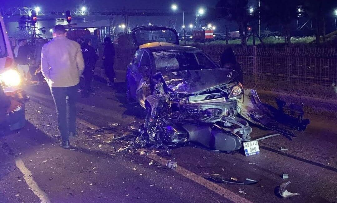 Tekirdağ’da Hatalı Sollama Nedeniyle Meydana Gelen Trafik Kazasında 2 Kişi Yaralandı Tekirdağ’ın Süleymanpaşa ilçesinde H.Z. isimli sürücünün 2.55 promil alkollü olarak