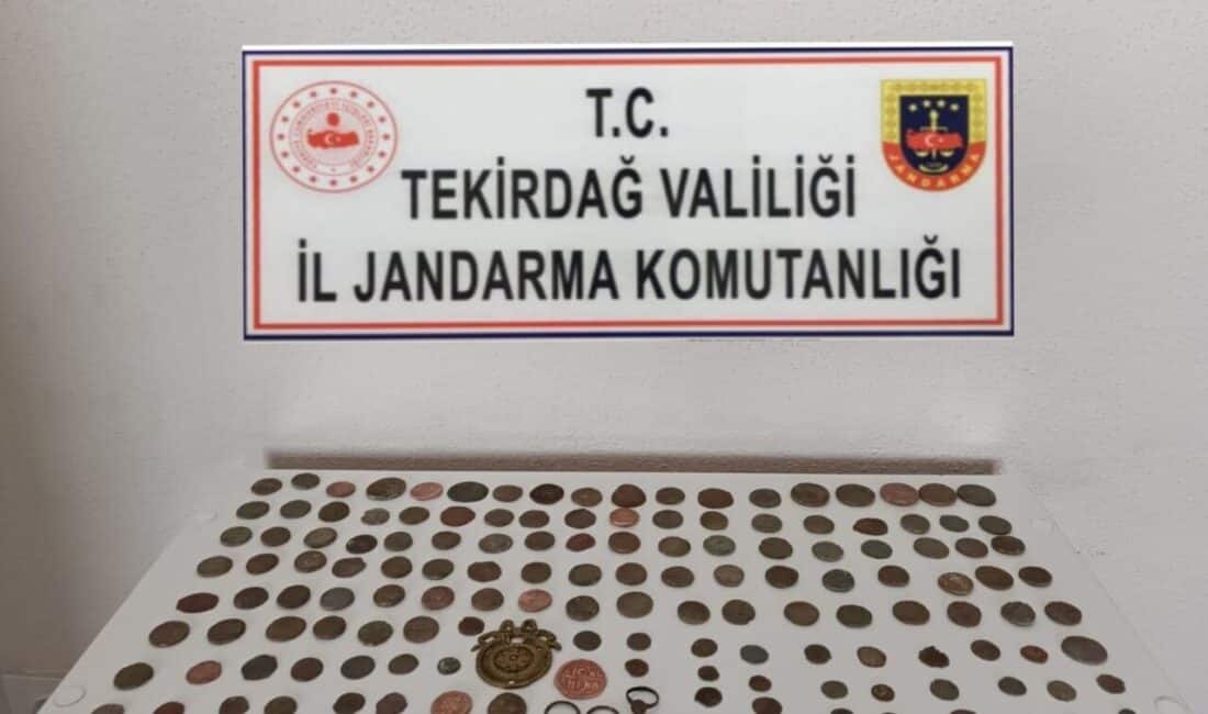 Tekirdağ’da Tarihi Eser Operasyonu: 184 Sikke ve 11 Obje Ele Geçirildi Tekirdağ'ın Süleymanpaşa ilçesinde E.U.'ya ait evdeki aramada 184 sikke ve