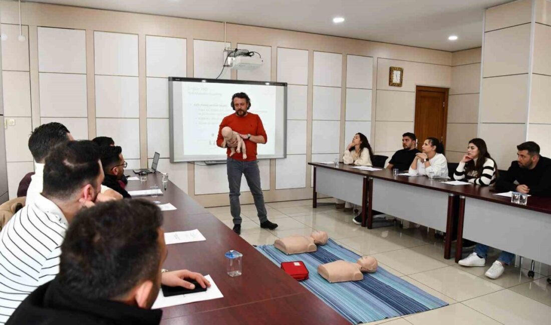Tepebaşı Belediyesi Acil Durum Ekiplerine İlk Yardım Eğitimi Sağlandı Tepebaşı Belediyesi, acil durum ekiplerine 6331 sayılı İş Sağlığı ve