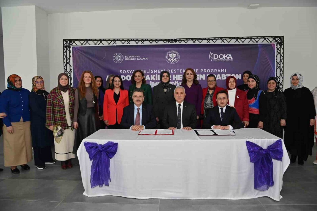 Trabzon'da 8 Mart Dünya Kadınlar Günü etkinlikleri çerçevesinde kadın istihdamını